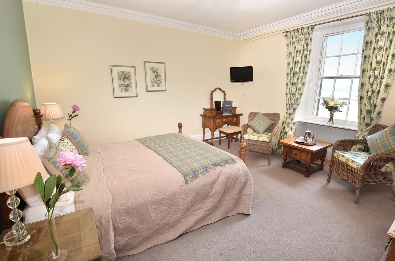 The Royal Hotel Cromarty Extérieur photo